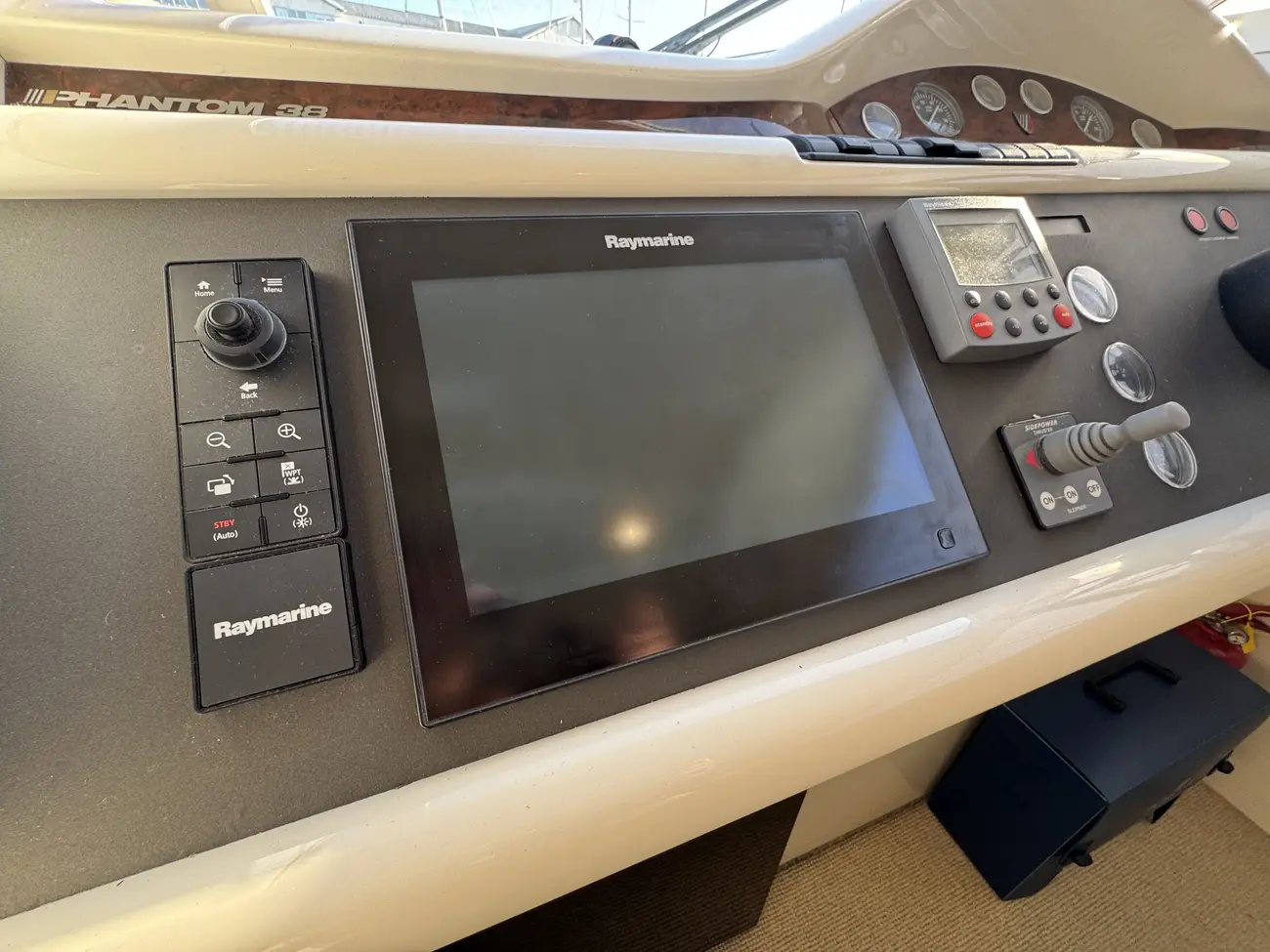 Thumbnail von Fairline Phantom 38 Mabuhay