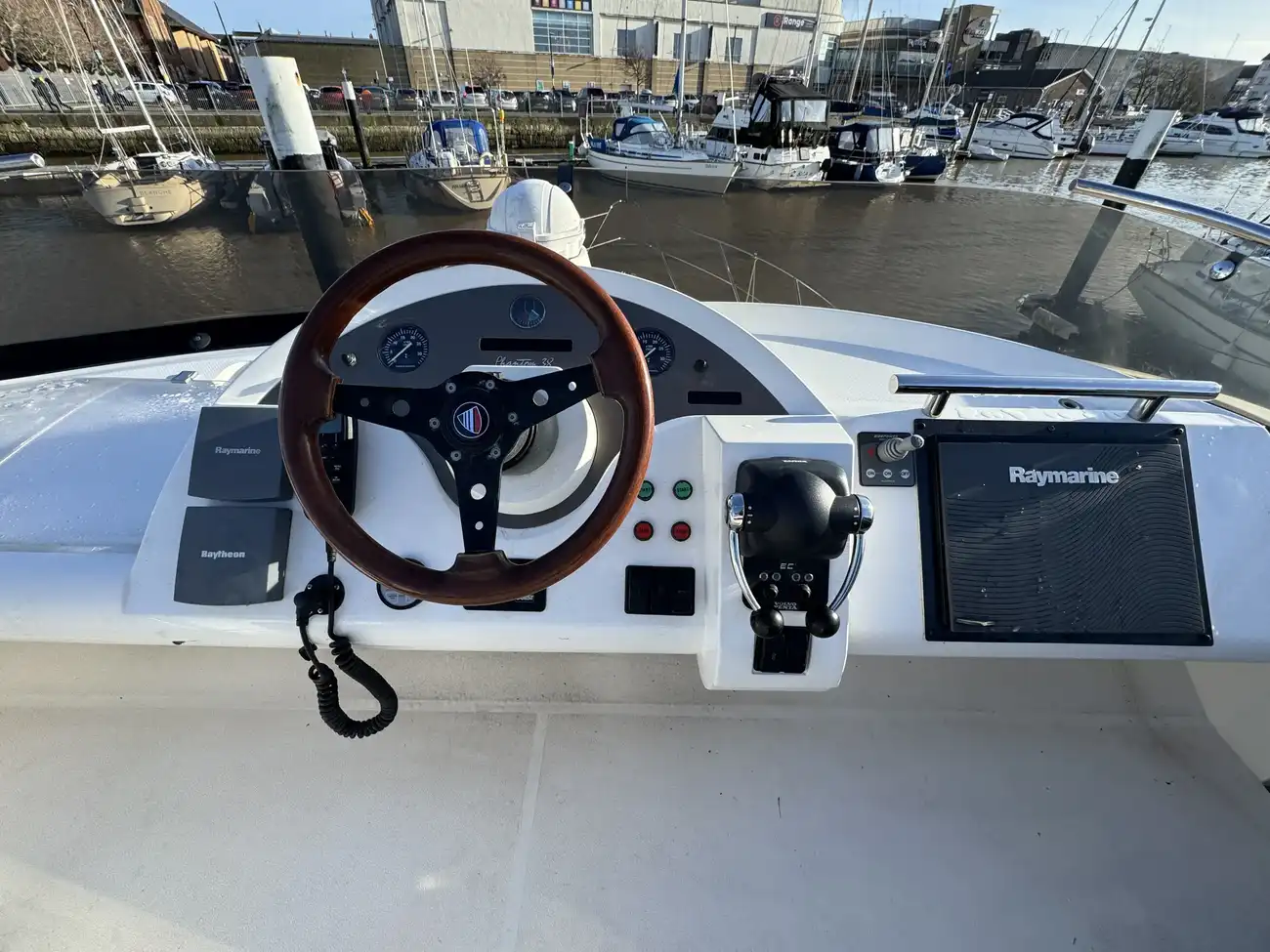 Thumbnail von Fairline Phantom 38 Mabuhay