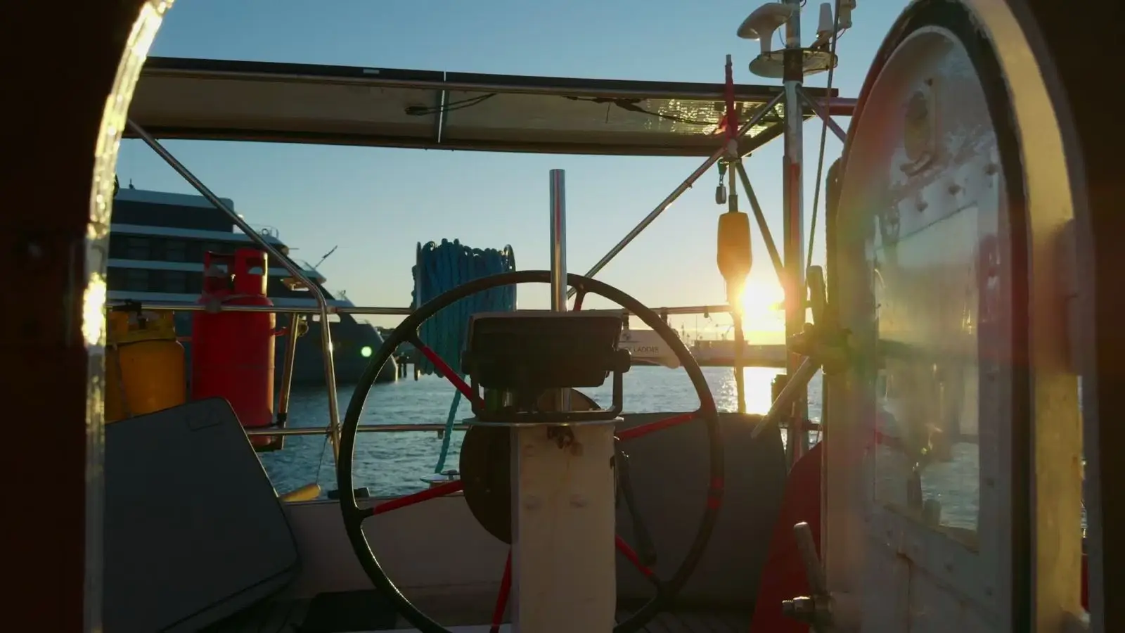 Thumbnail von Aleutian 70 Global Surveyor