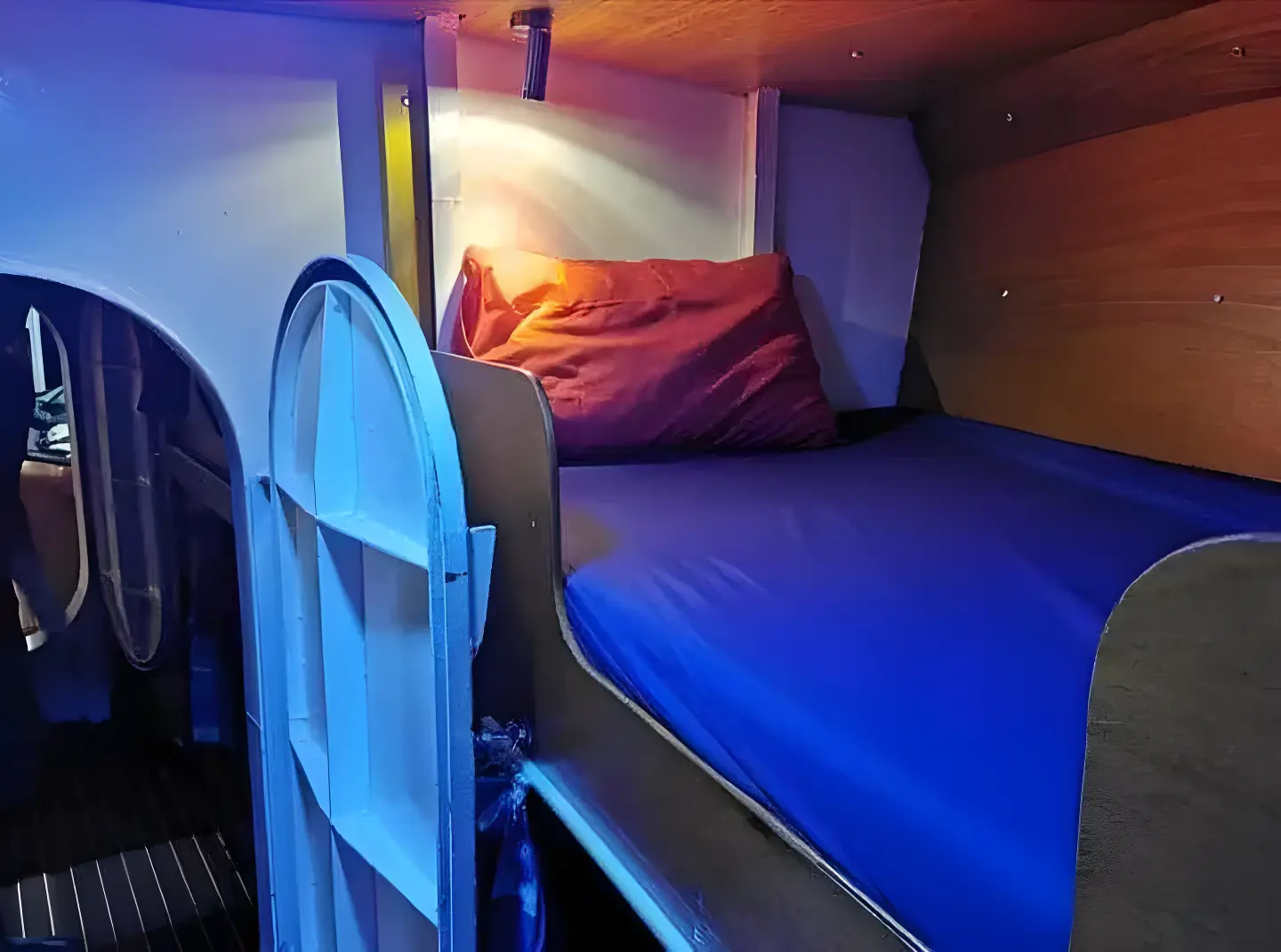 Thumbnail von Aleutian 70 Global Surveyor