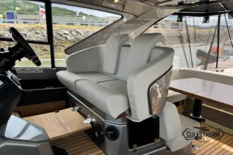 Thumbnail von Cranchi M44 HT