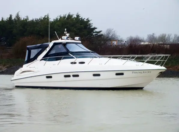 Sealine S38