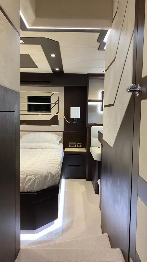 Thumbnail von Galeon 550 FLY