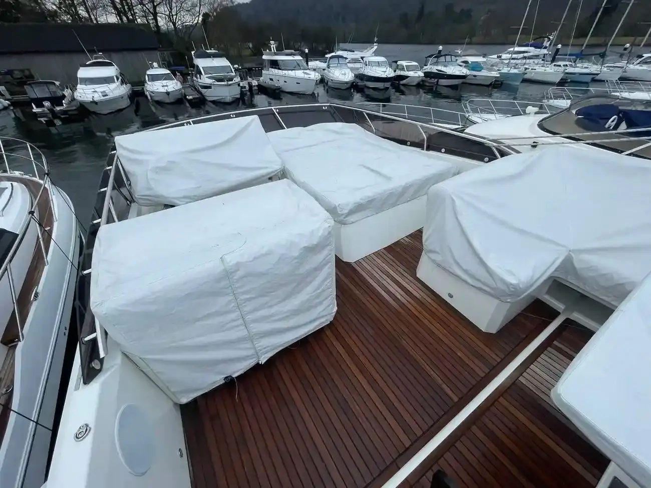 Thumbnail von Jeanneau 520 flybridge