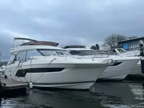 Thumbnail von Jeanneau 520 flybridge
