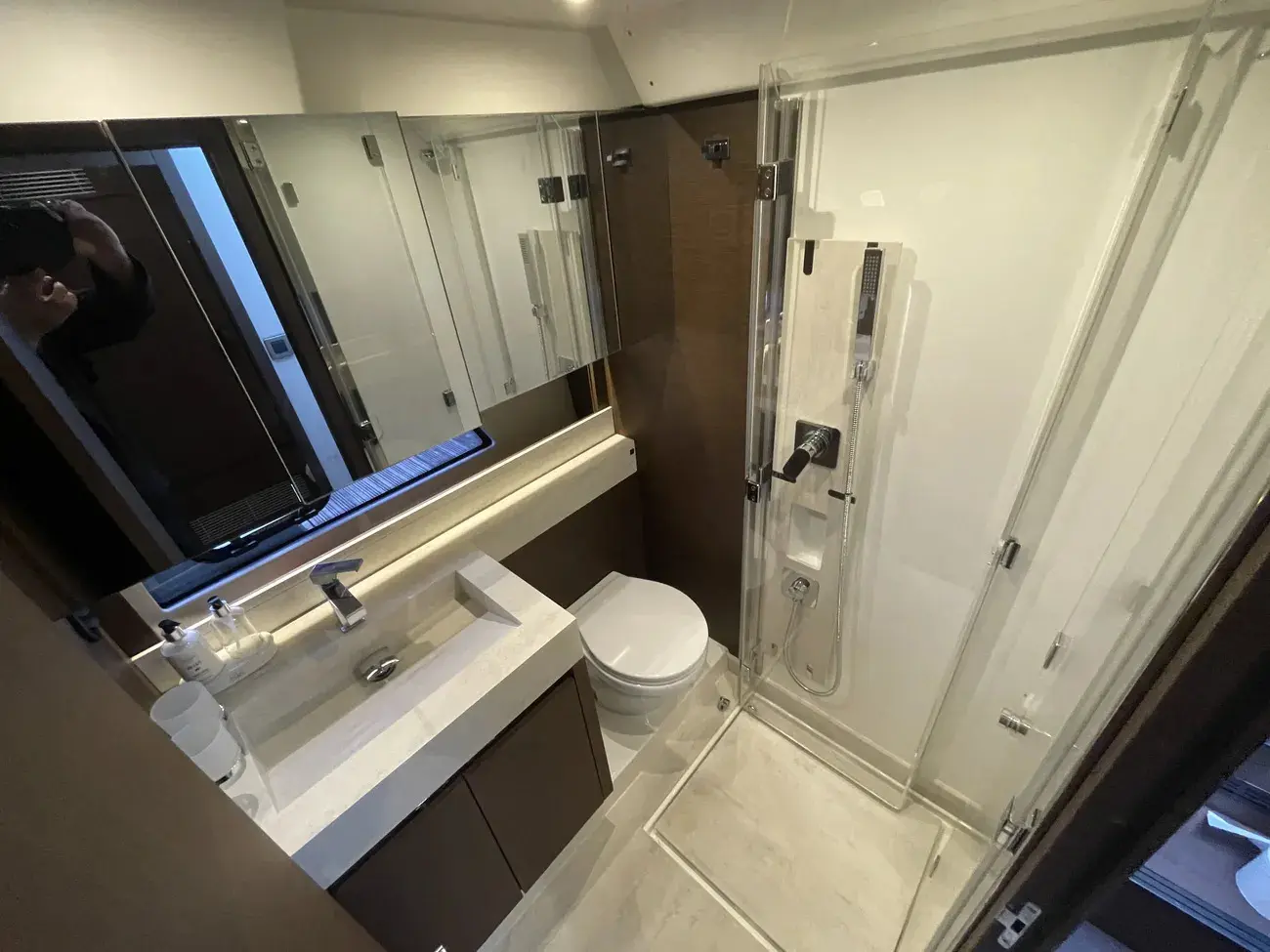 Thumbnail von Jeanneau 520 flybridge