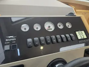 Thumbnail von Haines 32 Sedan Licence to Chill