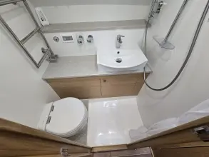 Thumbnail von Haines 32 Sedan Licence to Chill