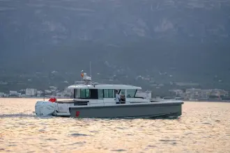 Thumbnail von Axopar 37 XC Cross Cabin