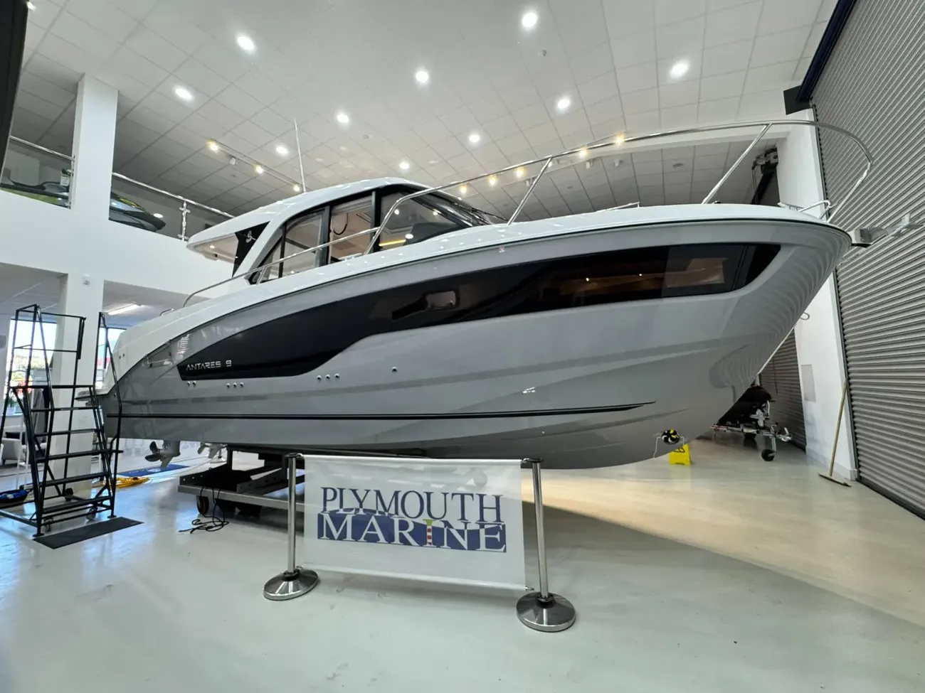Beneteau Antares 9 V2 