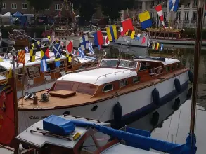 Thumbnail von Thornycroft Classic White Marlin