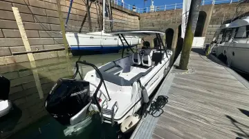 Thumbnail von Axopar 25 Cross Top