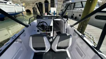 Thumbnail von Axopar 25 Cross Top