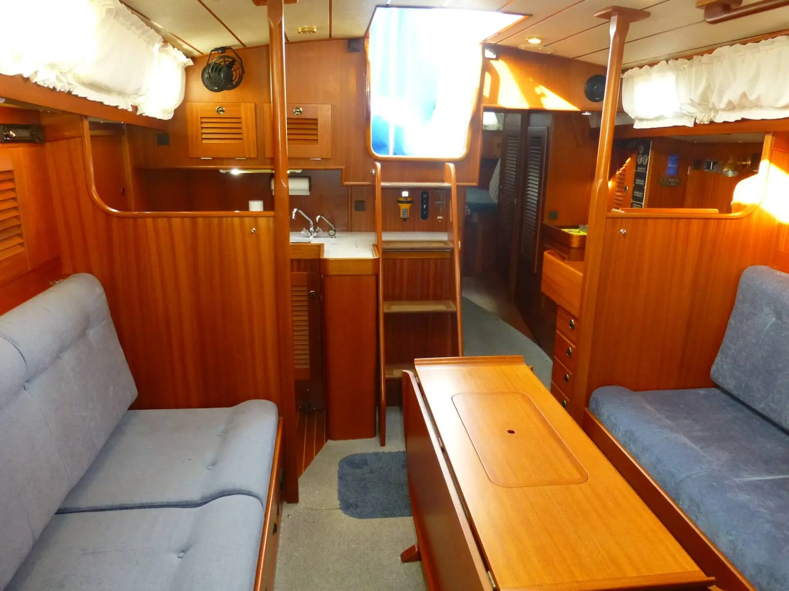 Thumbnail von Hallberg-Rassy 39