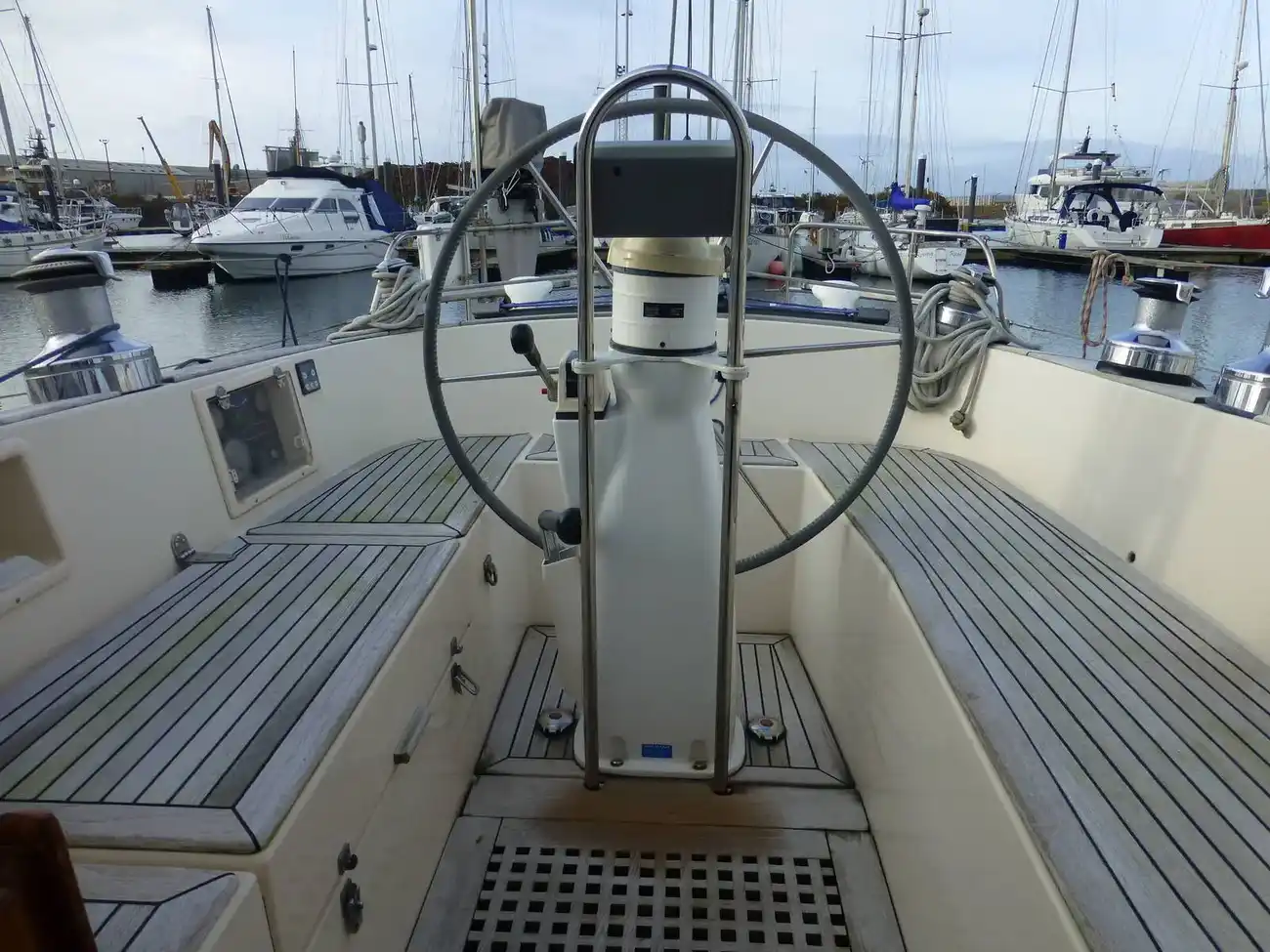 Thumbnail von Hallberg-Rassy 39