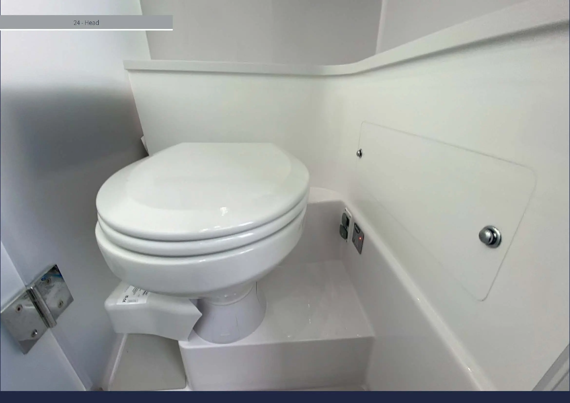 Thumbnail von Axopar 37 Cross Cabin Wilber