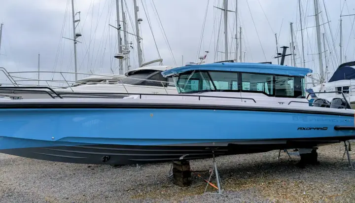 Axopar 37 XC Cross Cabin BRABUS Line