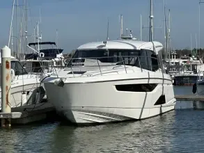 Thumbnail von Bavaria R40 Hattie Grace