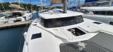Thumbnail von Fountaine Pajot Lucia 40