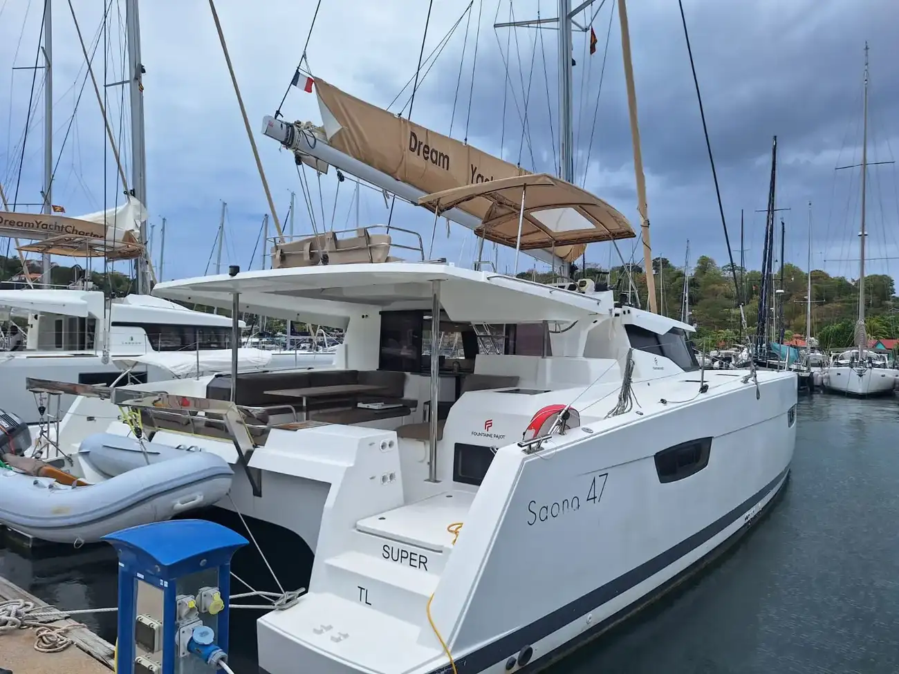 Fountaine Pajot Saona 47
