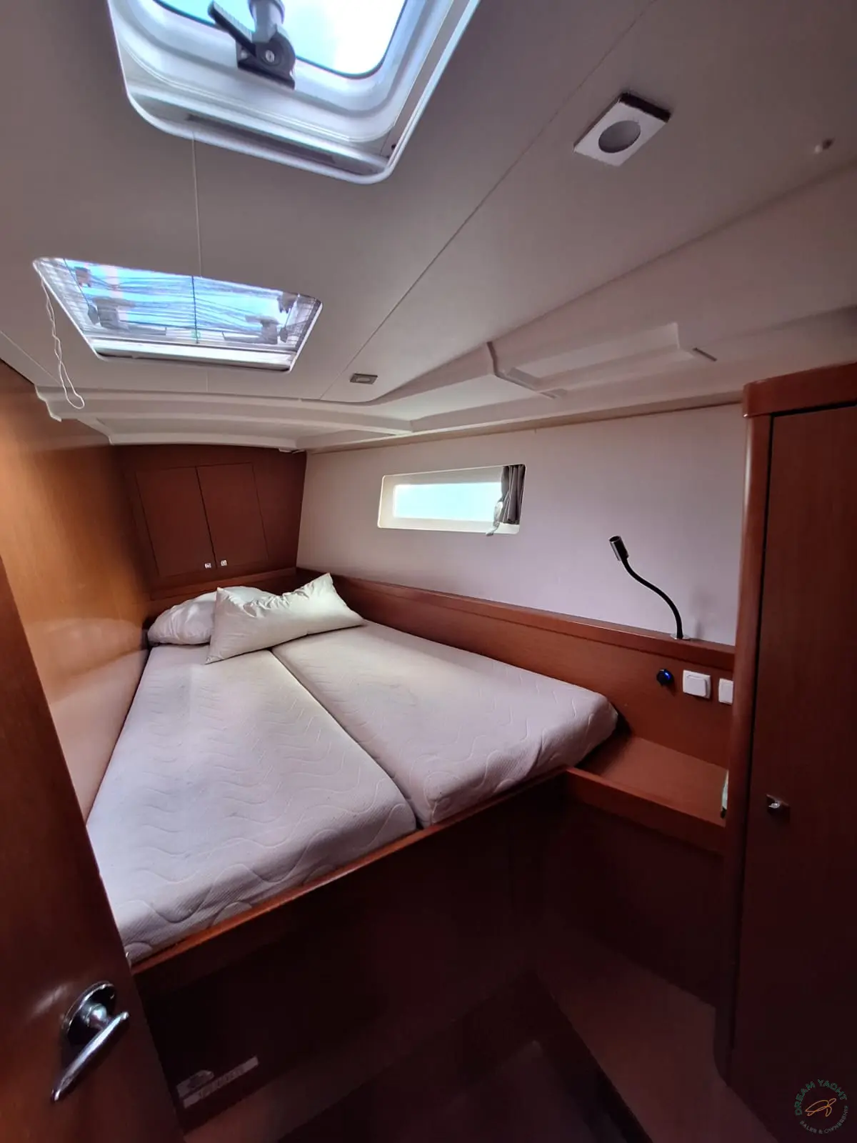 Thumbnail von Beneteau Oceanis 45