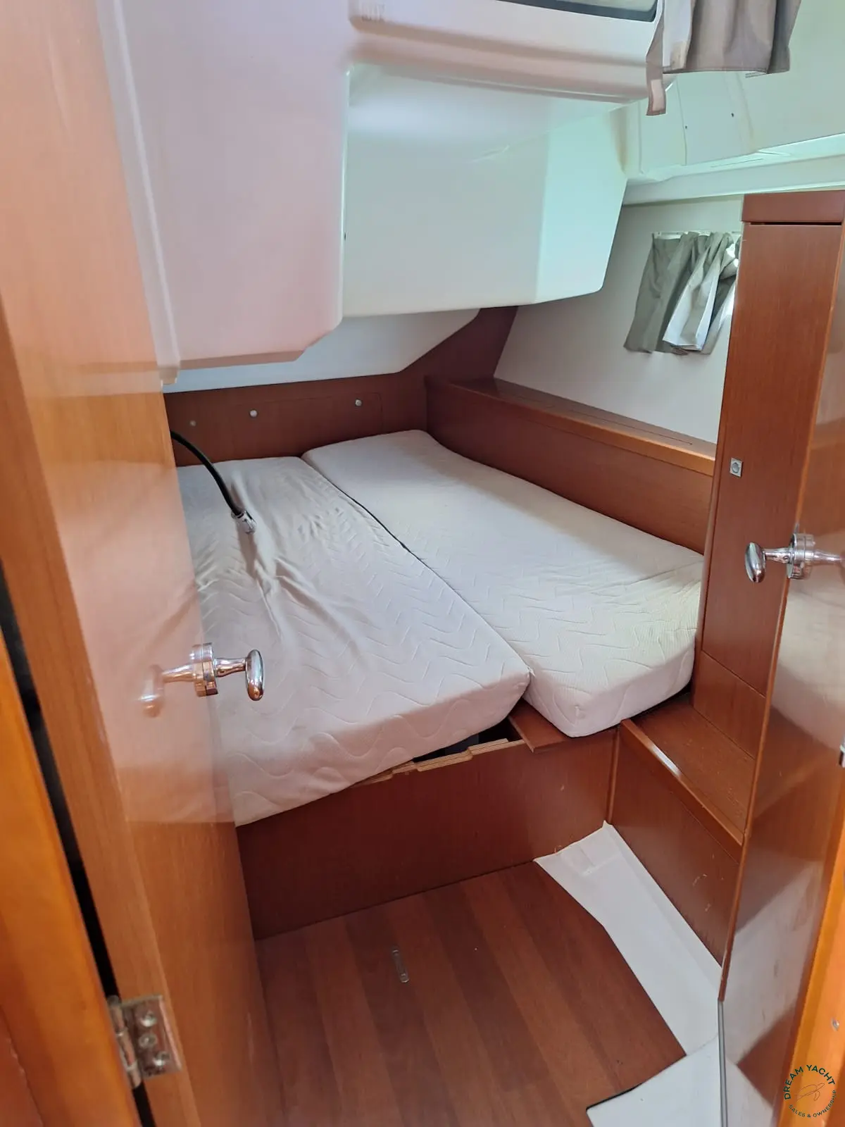 Thumbnail von Beneteau Oceanis 45