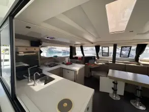 Thumbnail von Fountaine Pajot Astrea 42