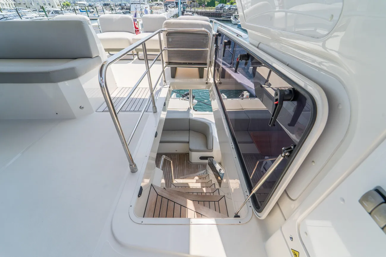 Thumbnail von Absolute 62