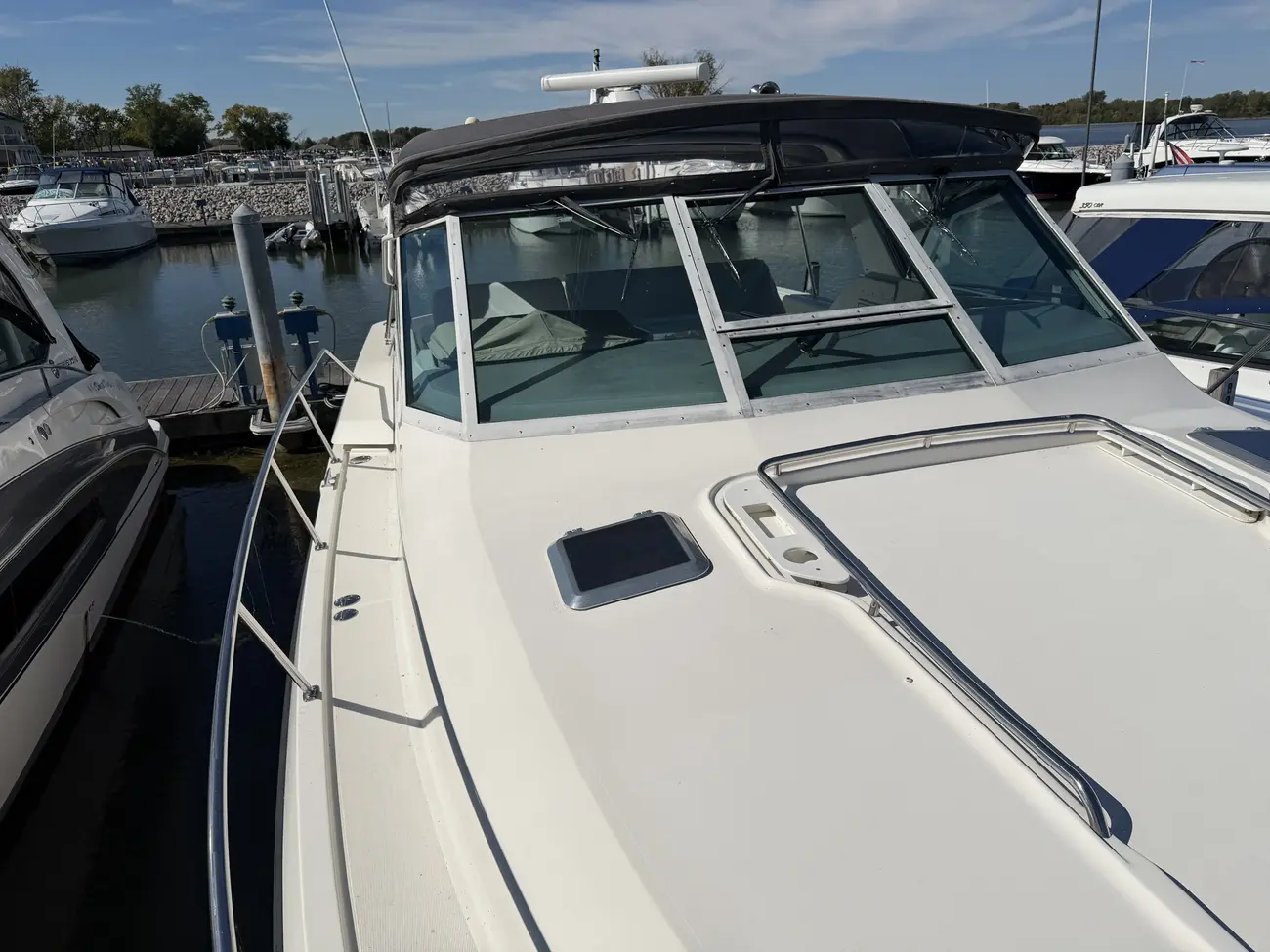 Thumbnail von Tiara Yachts 3500 Express