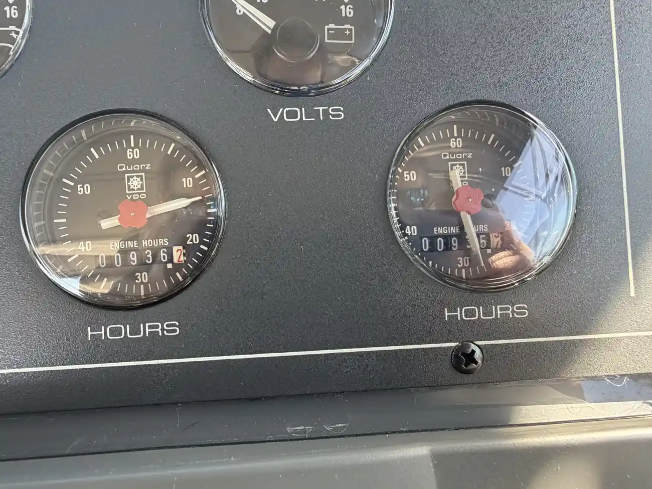 Thumbnail von Tiara Yachts 3500 Express