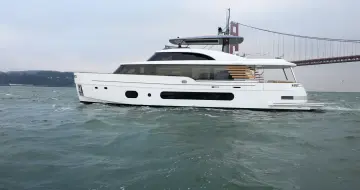 Thumbnail von Azimut Magellano 25M