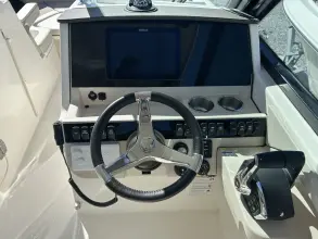Thumbnail von Boston Whaler 280 Vantage