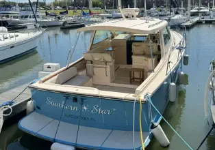 Thumbnail von Island Packet 360 Hardtop Express Cruiser Southern Star III