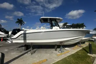 Thumbnail von Boston Whaler 280 Outrage