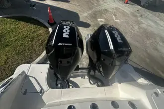 Thumbnail von Boston Whaler 280 Outrage