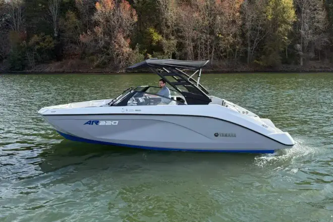Yamaha AR220