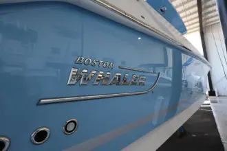 Thumbnail von Boston Whaler 330 Outrage