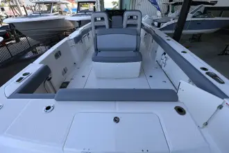Thumbnail von Boston Whaler 330 Outrage
