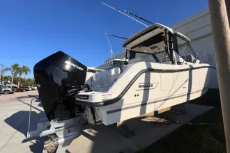 Thumbnail von Boston Whaler 325 Conquest