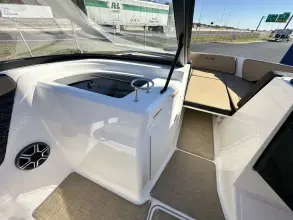 Thumbnail von Sea Ray SPX 210