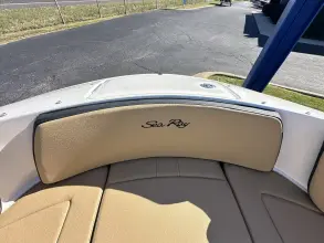 Thumbnail von Sea Ray SPX 210