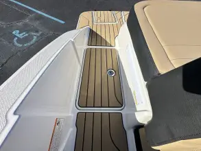 Thumbnail von Sea Ray SPX 210