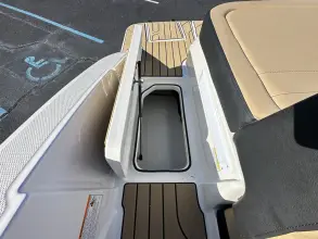 Thumbnail von Sea Ray SPX 210