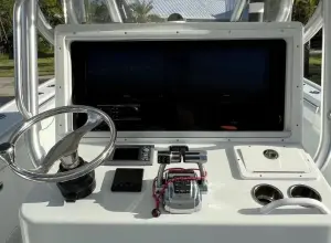 Thumbnail von Yellowfin 32 Offshore