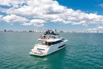 Thumbnail von Sunseeker 86 Yacht