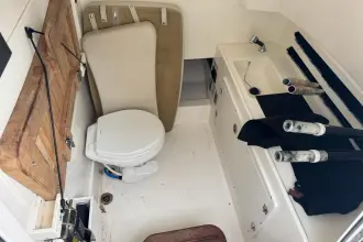 Thumbnail von Boston Whaler 330 Outrage
