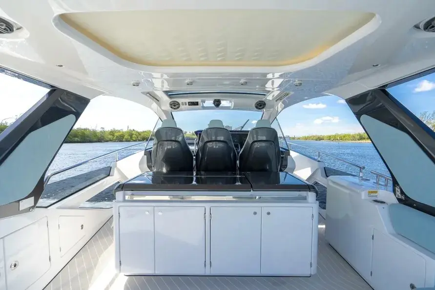 Thumbnail von Azimut 48