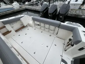 Thumbnail von Boston Whaler 350 Realm