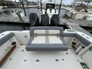Thumbnail von Boston Whaler 350 Realm