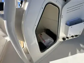 Thumbnail von Boston Whaler 210 Montauk